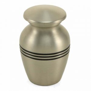 Classic Keepsake Urn - Pewter