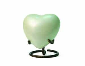 5261H Satori Pearl Heart Keepsake
