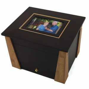 CMB807 Craftsman Style Chest Photo Frame